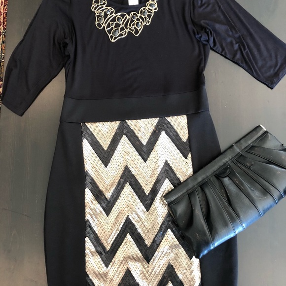 SEQUINED BODYCON DRESS. NW0T. - Picture 4 of 7